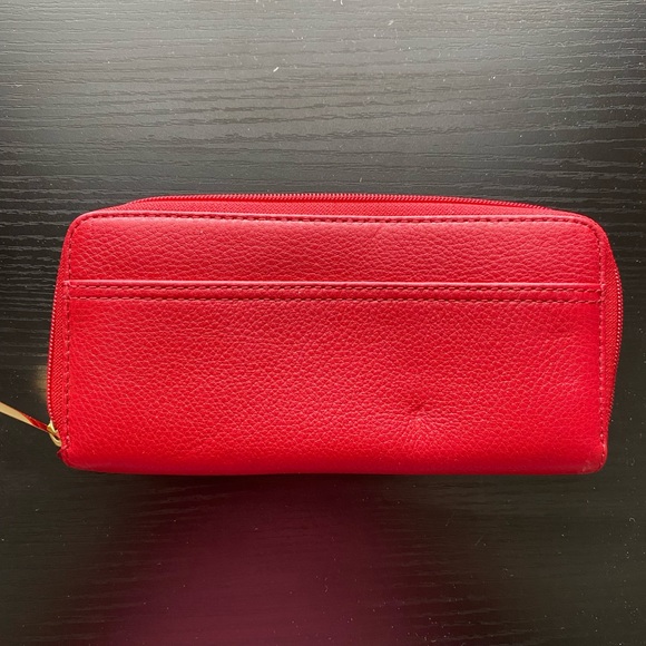 Michael Kors - Red Leather Wallet with gold trim - Picture 3 of 4